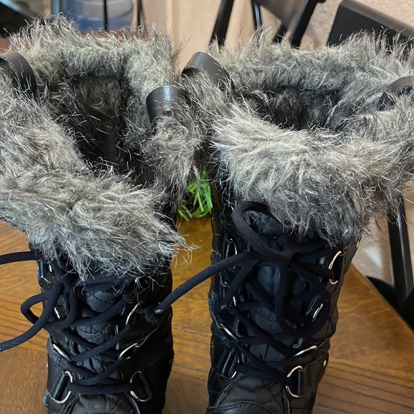 BEAUTIFUL SOREL JOAN of ARTIC BOOTS🖤🖤 - Picture 8 of 9